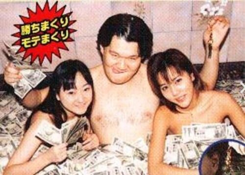 お金を稼ぎ、女性にモテる男は◯◯が強かった!
